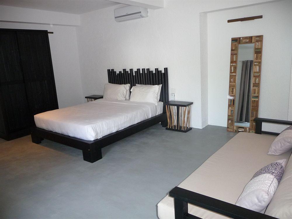 เอสปรี ลิเบรอ เรสเทอรองต์ แอนด์ เกสท์เฮาส์ Hotel กรองด์เบย์ ภายนอก รูปภาพ